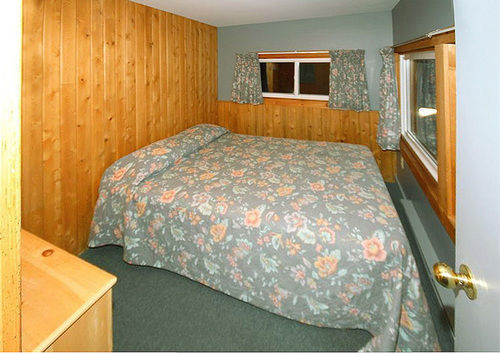 Spectacle Lake Lodge 班克罗夫特 外观 照片