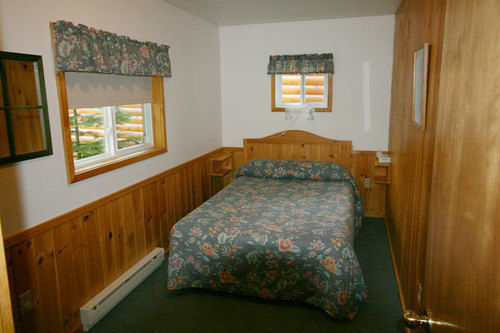 Spectacle Lake Lodge 班克罗夫特 外观 照片